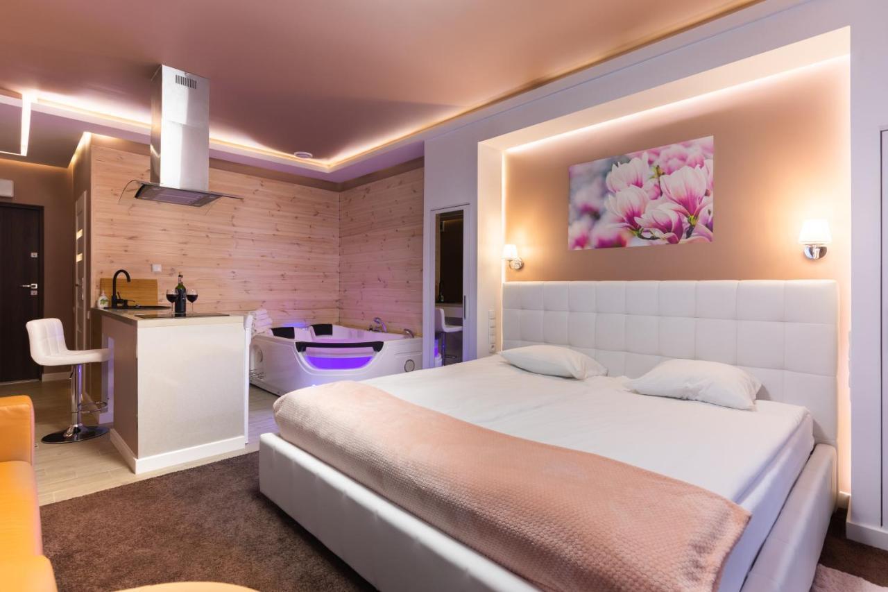 Melody De Luxe Apartment 米哈沃维采 外观 照片