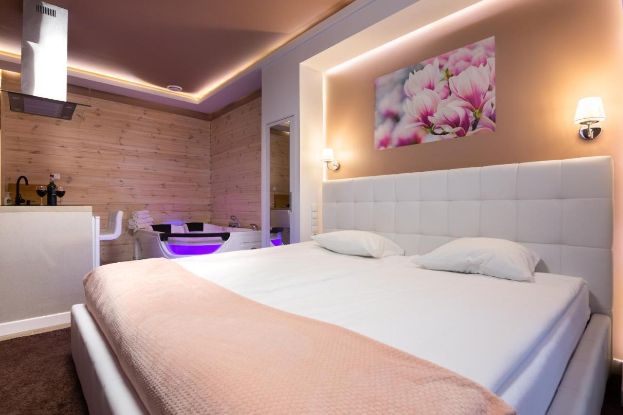 Melody De Luxe Apartment 米哈沃维采 外观 照片